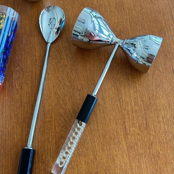 Atomic Lucite barware and stirs and pewter cup - Picture 2 of 7